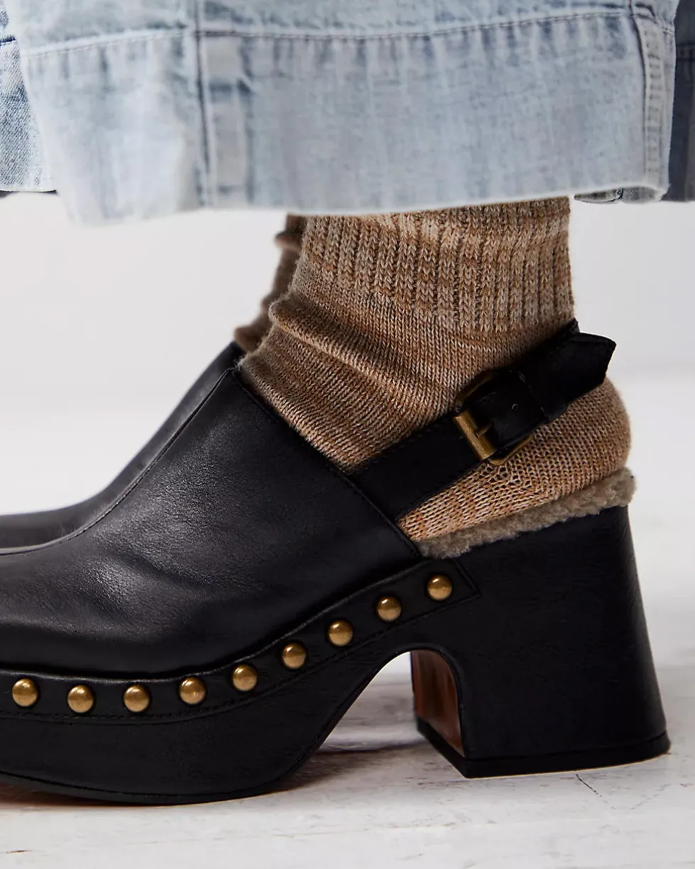 Autumn Studded Platform Clog - Black