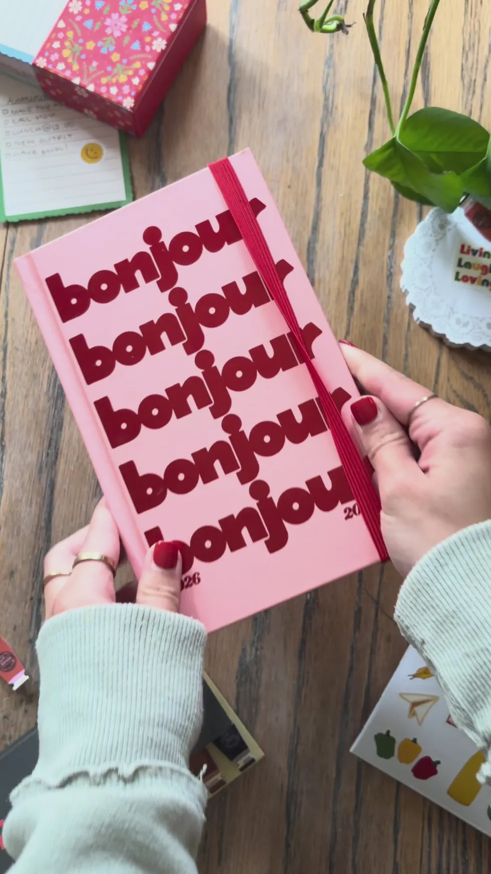 Classic 17-Month Academic Planner - Bonjour