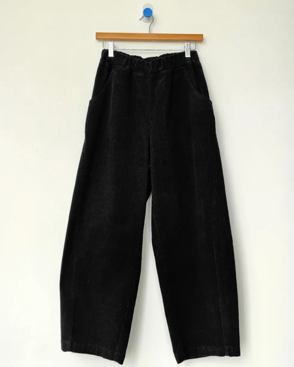 Corduroy Arc Pants - Black