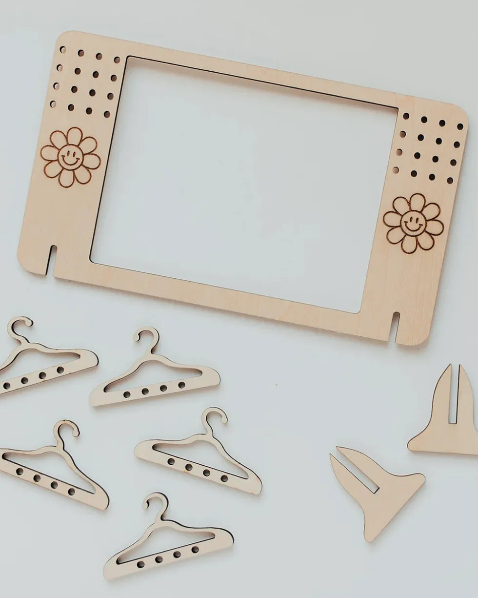 Eco-Friendly Earring Holder