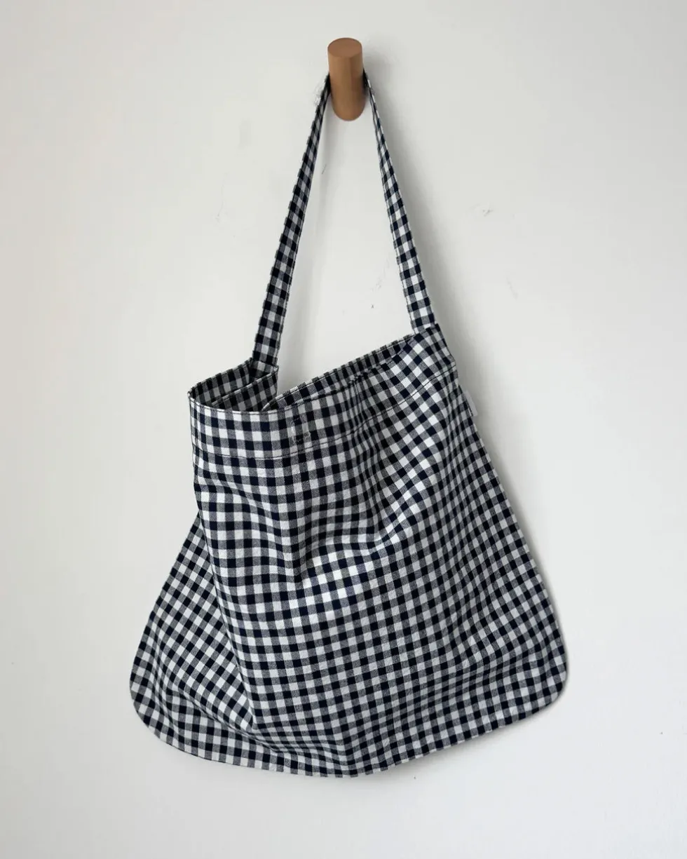 Happy Carry Bag - Navy Gingham