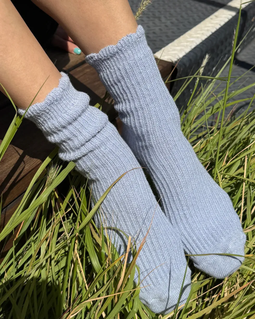 Linen Scallop Socks - Pale Blue
