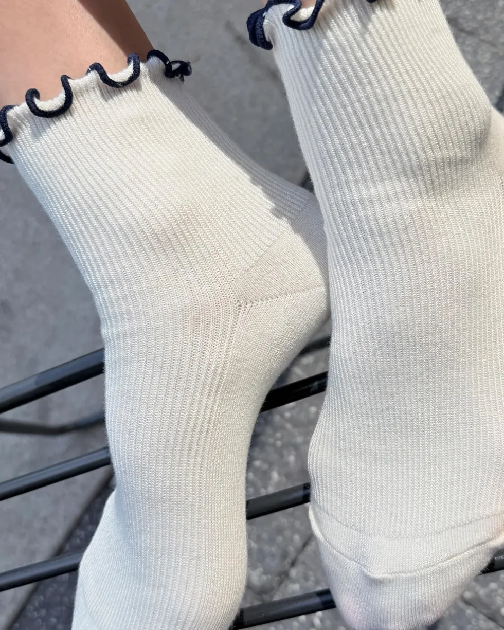 The Petite Ruffled Modal Socks - Soft White + Navy